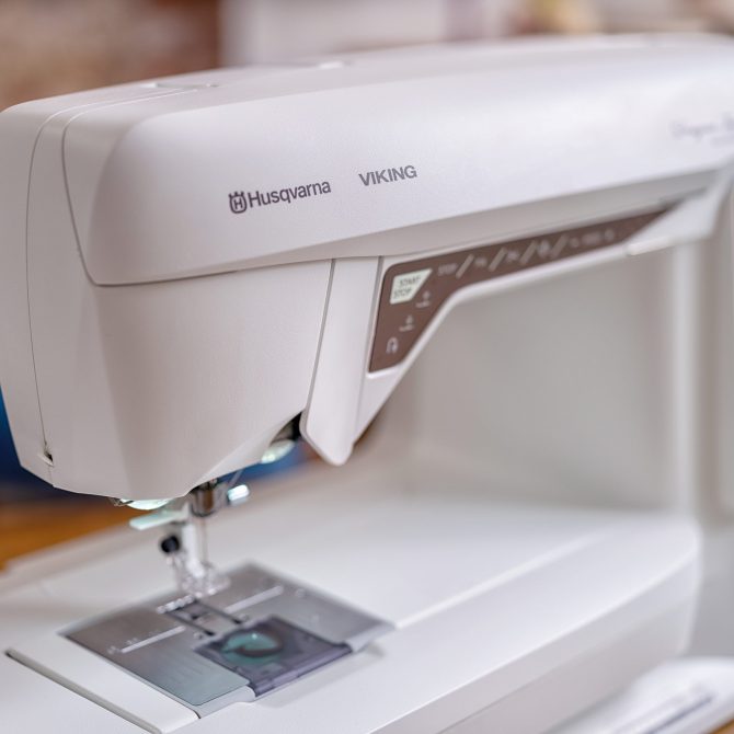 HUSQVARNA® VIKING® DESIGNER TOPAZ™ 40 Sewing & Embroidery Machine - Image 6