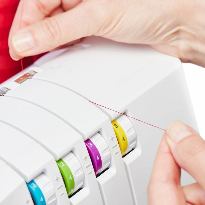 SINGER® SE017 Elite Serger - Image 6