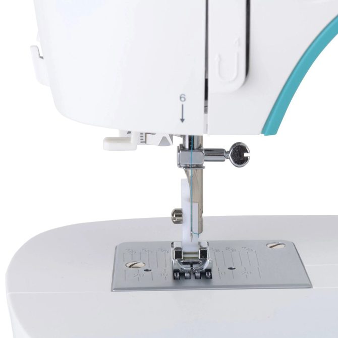 SINGER® Refurbished M3300 Sewing Machine - Image 4