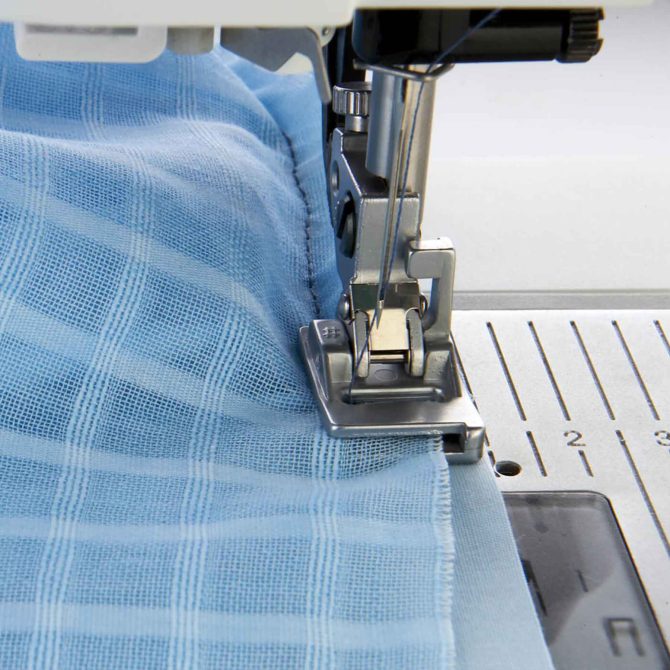 PFAFF® Gathering Foot