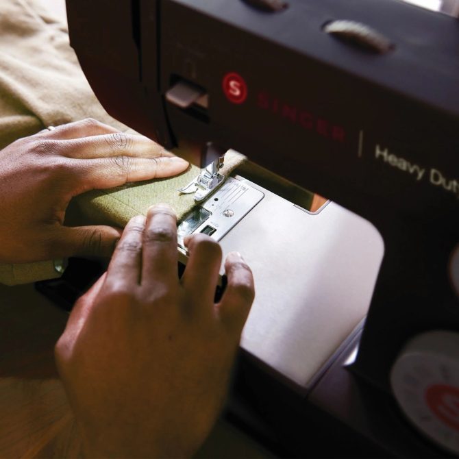 SINGER® Heavy Duty 4432 Black Sewing Machine - Special Edition - Image 2