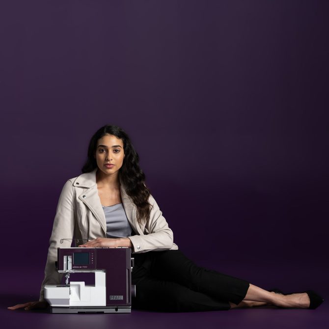 PFAFF® admire™ air 7000 Purple Coverlock Machine - Image 2