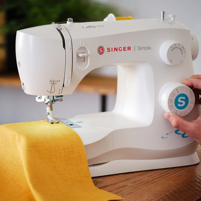 SINGER® Refurbished Simple™ 3337 Sewing Machine - Image 6