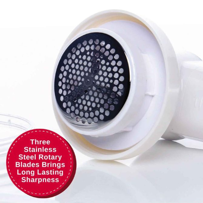 SINGER® Compact Fabric Shaver & Lint Remover - Battery Powered - Image 4