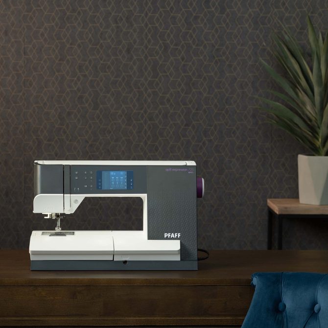 PFAFF® quilt expression™ 720 Sewing Machine - Image 5