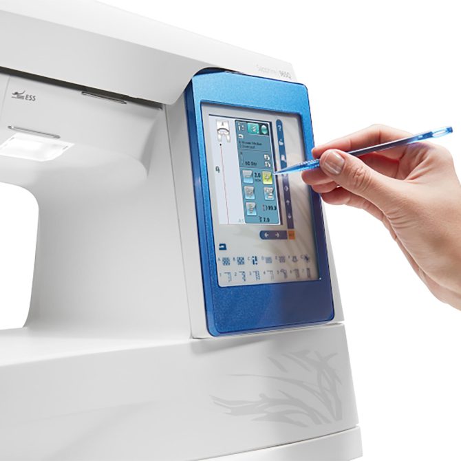 HUSQVARNA® VIKING® Refurbished SAPPHIRE™ 965Q Sewing Machine - Image 3