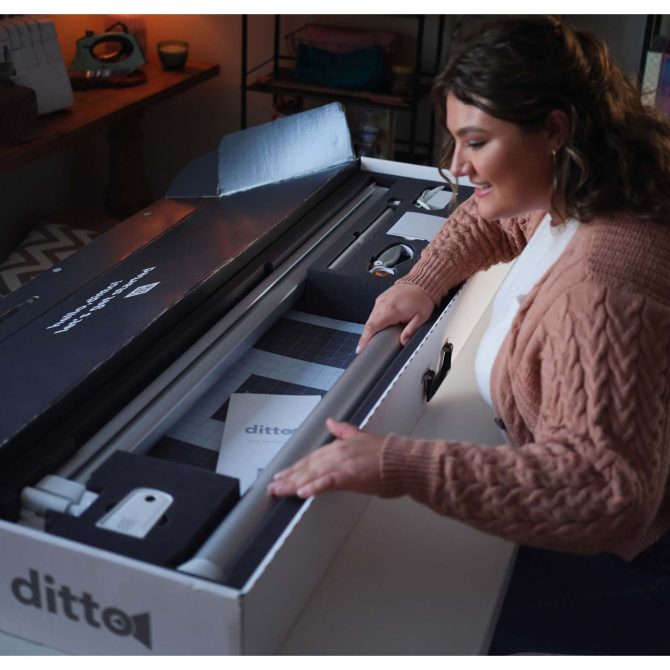 SINGER® Ditto Pattern Projector - Image 7