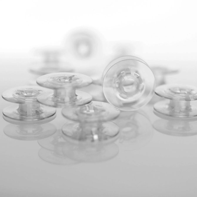 HUSQVARNA® VIKING® Plastic 15 Class Bobbins - 5 Pack
