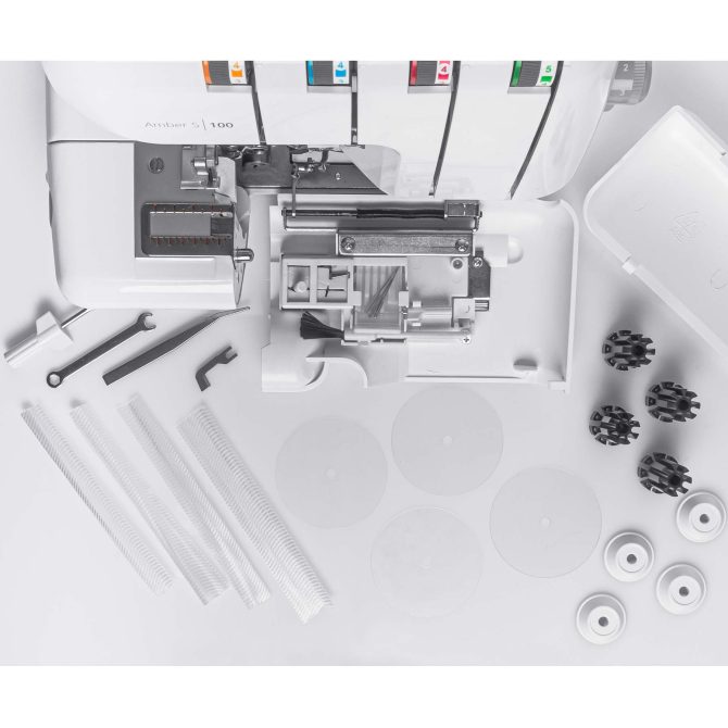 HUSQVARNA® VIKING® Refurbished AMBER S|100 Overlock Machine - Image 7