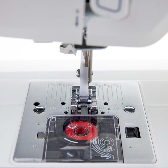 HUSQVARNA® VIKING® ONYX™ 25 Sewing Machine - Image 6