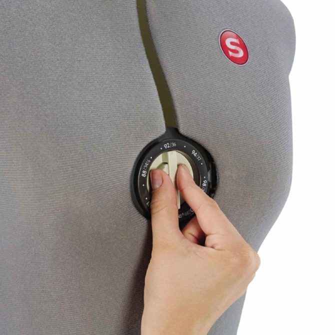 SINGER® Adjustable Dress Form- Medium/Large - Image 5