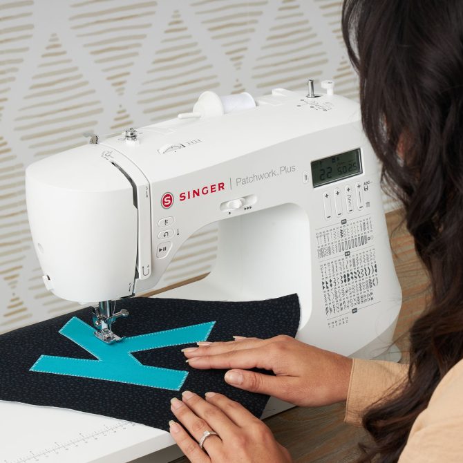 SINGER® C5980Q Patchwork™ Plus Sewing & Quilting Machine with Extension Table - Image 2