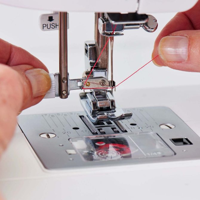 SINGER® Elite™ ME457 Sewing Machine - Image 4