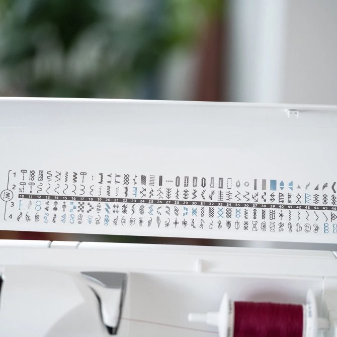 HUSQVARNA® VIKING® Refurbished SAPPHIRE™ 930 Sewing Machine - Image 5