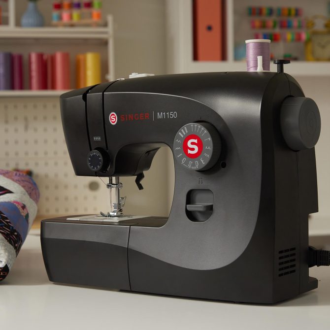 SINGER® M1150 Black Sewing Machine - Image 2