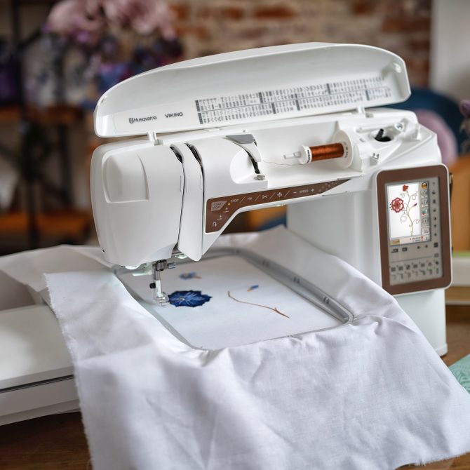 HUSQVARNA® VIKING® DESIGNER TOPAZ™ 40 Sewing & Embroidery Machine - Image 2
