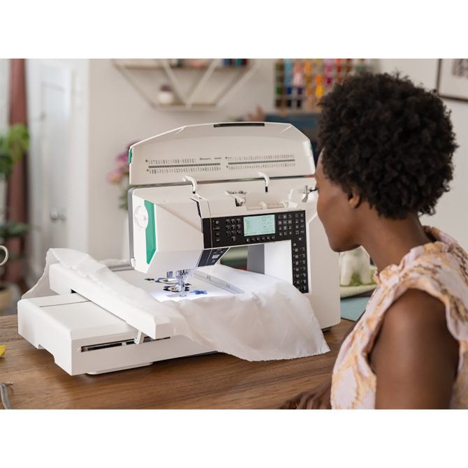 HUSQVARNA® VIKING® DESIGNER JADE™ 35 Sewing & Embroidery Machine - Image 6