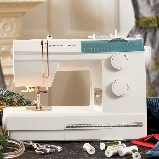 HUSQVARNA® VIKING® Refurbished EMERALD™ 116 Sewing Machine - Image 4