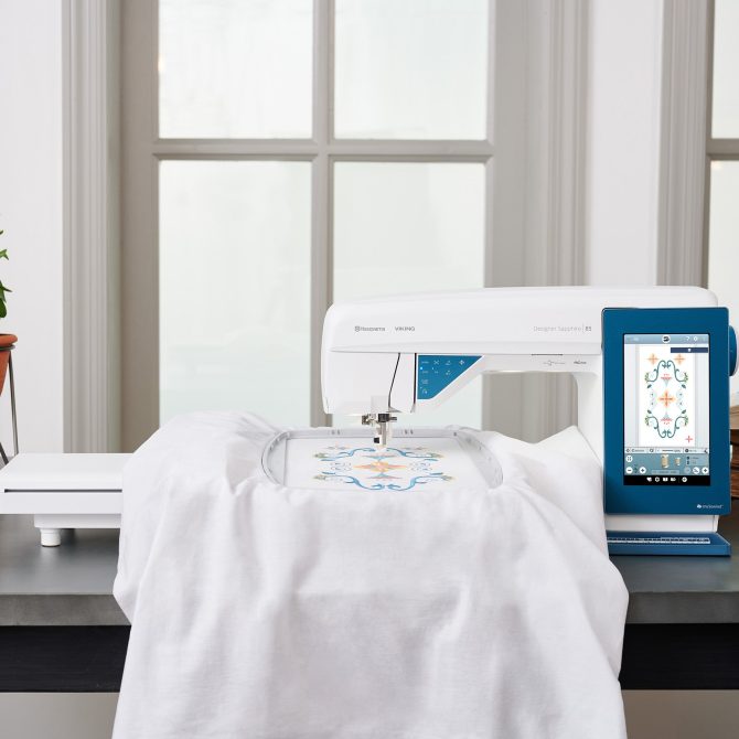 HUSQVARNA® VIKING® DESIGNER SAPPHIRE™ 85 Sewing & Embroidery Machine - Image 4