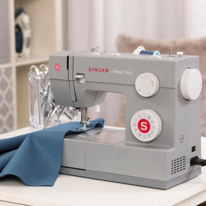SINGER® Refurbished Heavy Duty 4452 Sewing Machine - Image 2