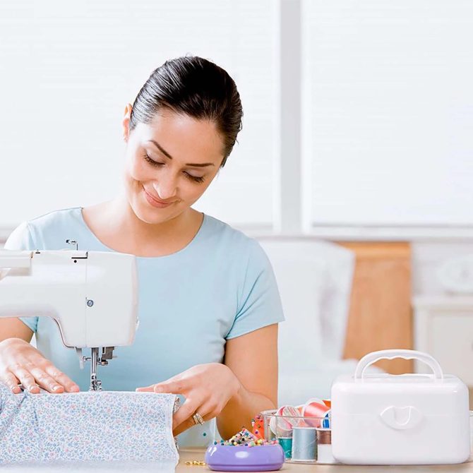 Portable Bobbin Winder | SINGER® - Image 3