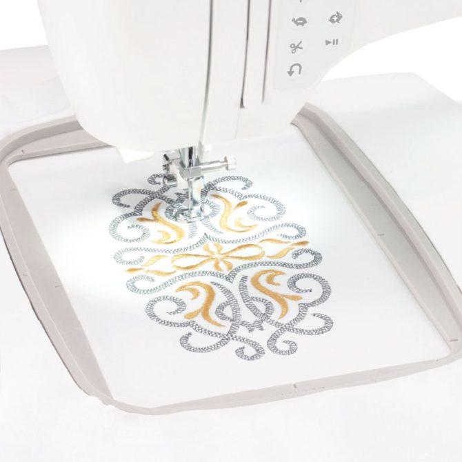 SINGER® 5 inch x 7 inch Embroidery Hoop - Image 2