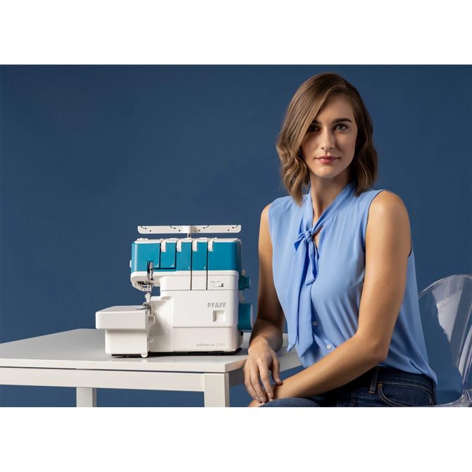 PFAFF® admire™ air 5000 Overlock Machine - Image 2
