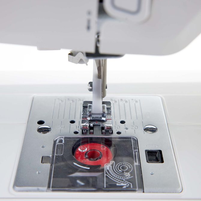 HUSQVARNA® VIKING® ONYX™ 15 Sewing Machine - Image 8