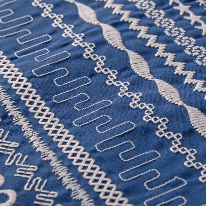 PFAFF® quilt expression™ 720 Sewing Machine - Image 6