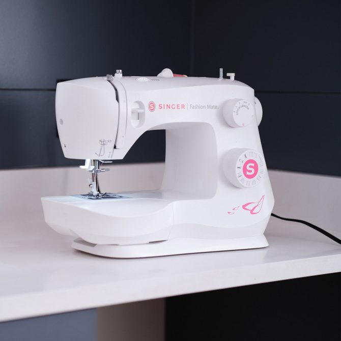 SINGER® Fashion Mate™ 3333 Sewing Machine - Image 7