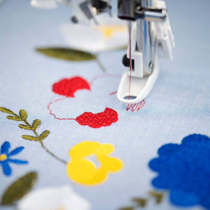 HUSQVARNA® VIKING® DESIGNER RUBY™ 90 Sewing & Embroidery Machine - Image 6
