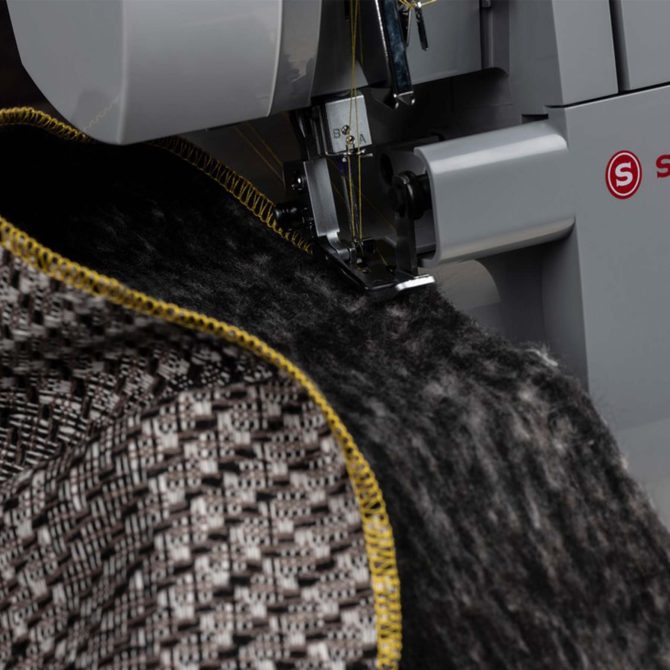 SINGER® HD0400S Heavy Duty Serger - Image 6
