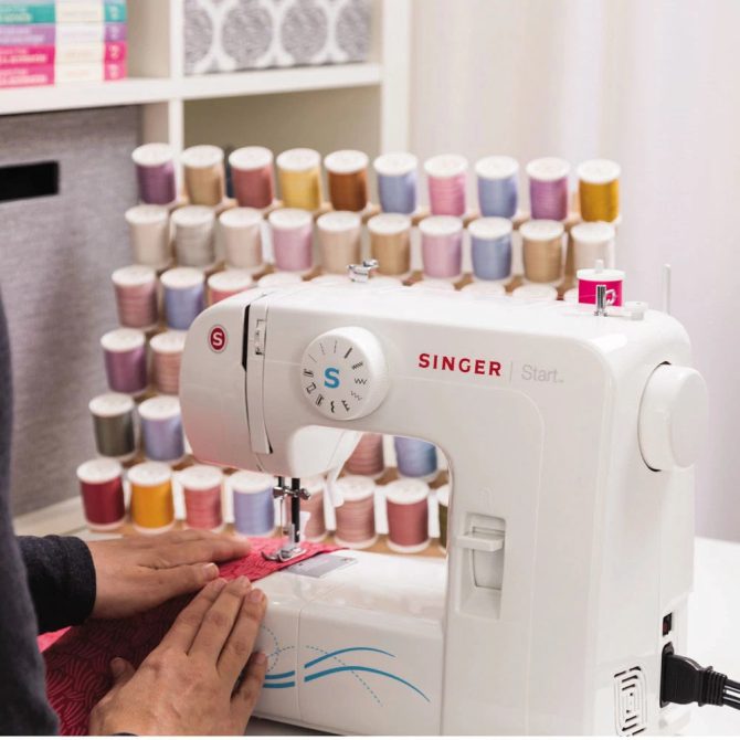 SINGER® Start™ 1304 Sewing Machine - Image 2