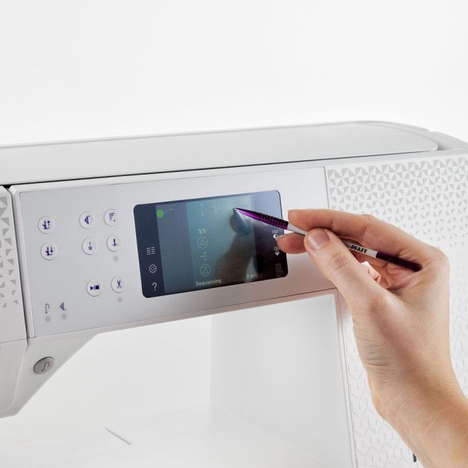 PFAFF® expression™ 710 Sewing Machine Special Edition - Image 4