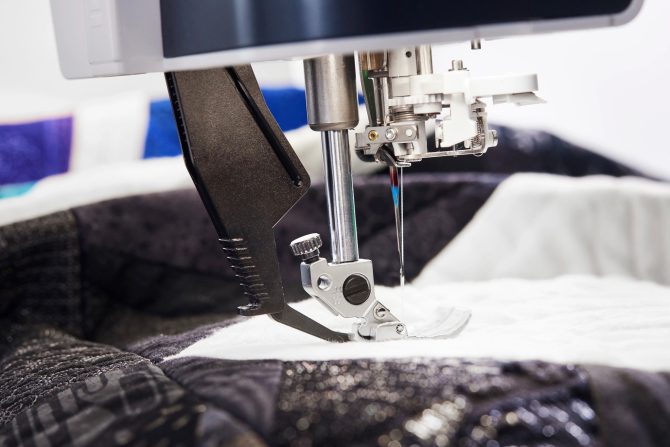 PFAFF® Creative Performance™ 950 Sewing & Embroidery Machine - Image 9