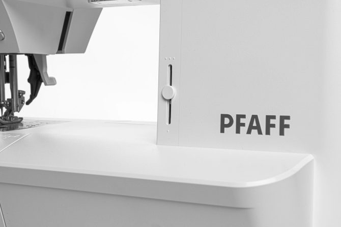 PFAFF® quilt ambition™ 635 Sewing Machine Extension Table Bundle - Image 7