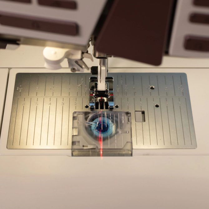 HUSQVARNA® VIKING® EPIC™ 95Q Sewing Machine - Image 5