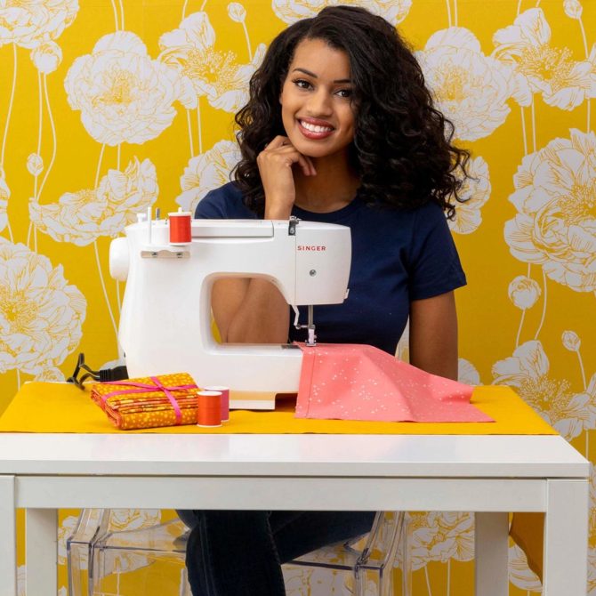 SINGER® MX231 Sewing Machine - Image 2