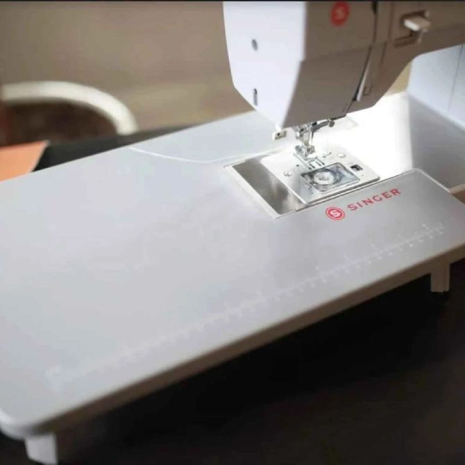 SINGER® Heavy Duty Extension Table for Mechanical HD Machines - Image 4