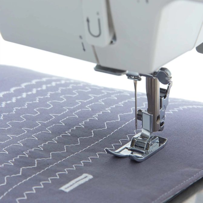 SINGER® | PRISMA™ Heavy Duty Sewing Machine - Image 9