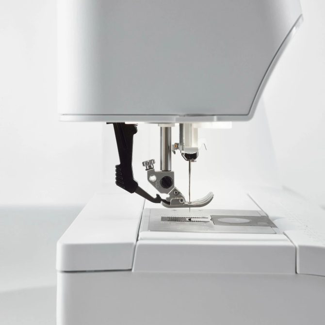 PFAFF® quilt expression™ 720 Sewing Machine Special Edition - Image 5