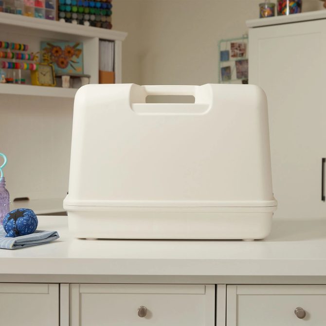 SINGER® Heavy Duty 6800C Sewing Machine & Hard Case Bundle - Image 3